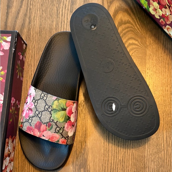 GG Supreme Monogram Blooms Slide Sandals Multicolor - Picture 3 of 6